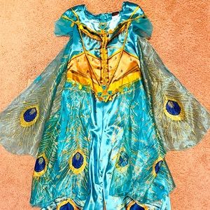 Size 7/8 Disney Jasmin outfit from Aladdin